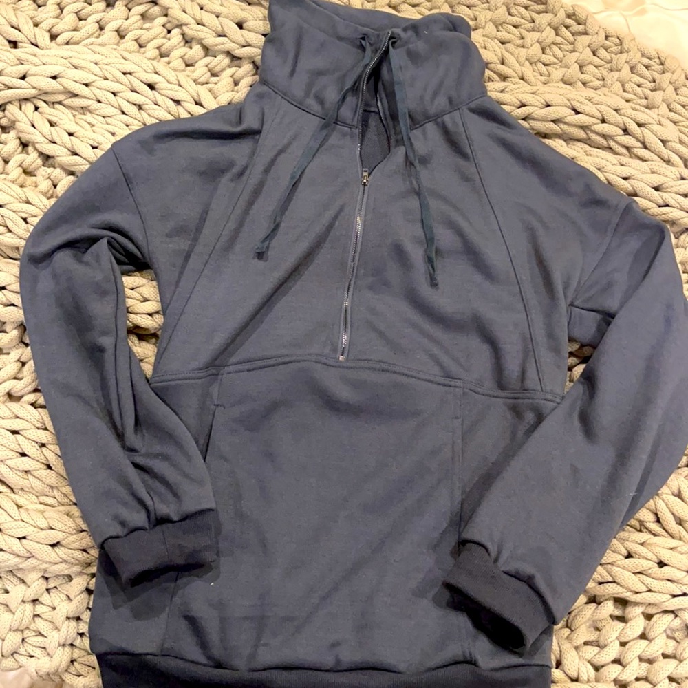 Half zip sweatshirt